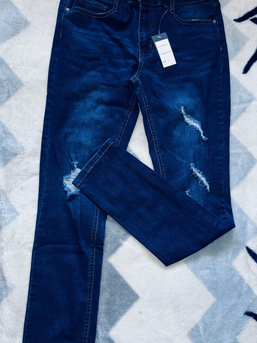 Women’s Dark Blue Distressed Skinny Jeans